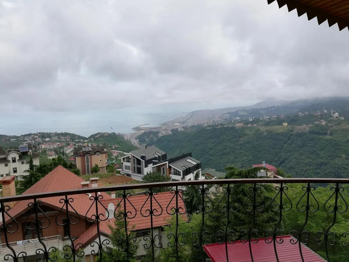 Trabzon Manzarali Havuzlu Villa Tyrkiet