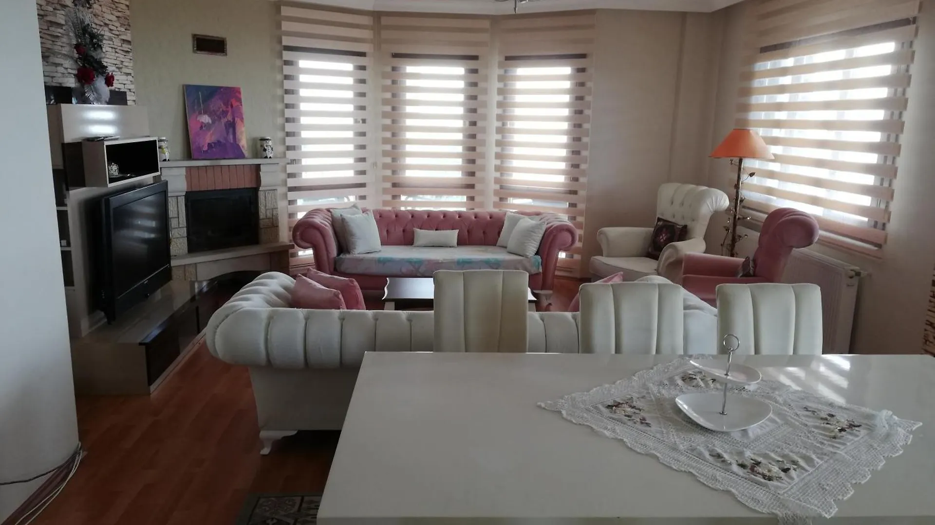 Trabzon Manzarali Havuzlu Villa